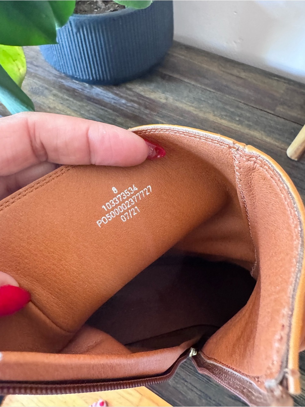 Women’s SZ 10 Caramel + Brown Leather Platform Boots - Picture 5 of 5